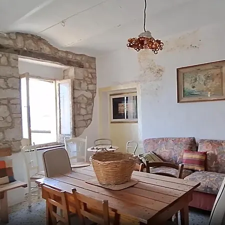 Holiday Apartments *